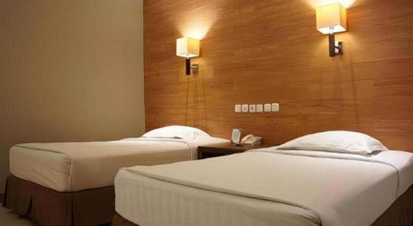 Hotel Asri Plaza Asia Tasikmalaya Eksteriør bilde