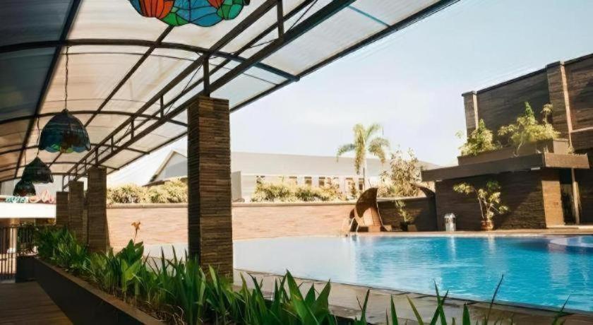 Hotel Asri Plaza Asia Tasikmalaya Eksteriør bilde