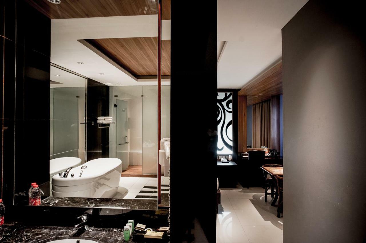 Hotel Asri Plaza Asia Tasikmalaya Eksteriør bilde